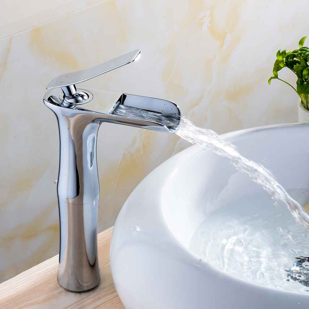 18.25-in. W CSA Oval Bathroom Undermount Sink Set In White - Chrome Hardware