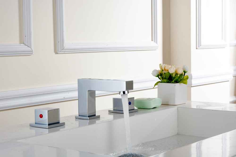 35.5-in. W 3H8-in. Ceramic Top Set In White Color