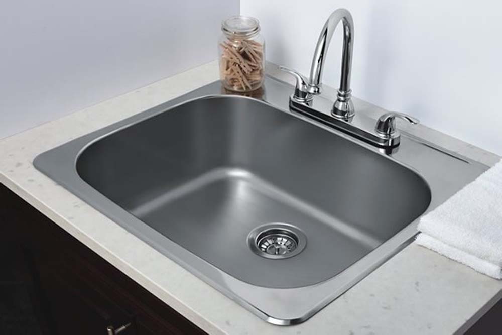 25-in. W CSA Approved Stainless Steel Kitchen Sink With 1 Bowl And 18 Gauge