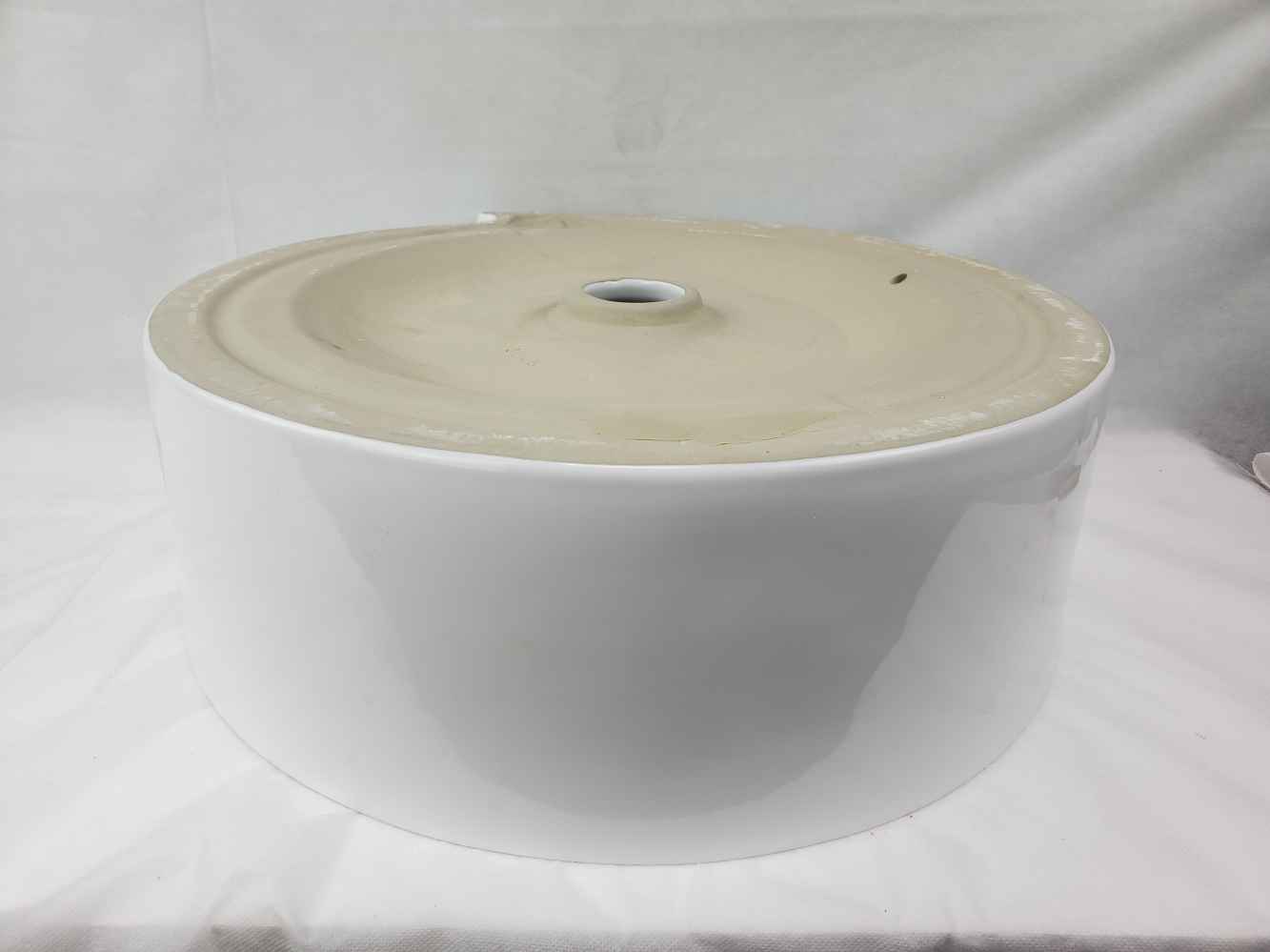 17.32-in. x 17.32-in. Round Bathroom Vessel Sink White Enamel Glaze