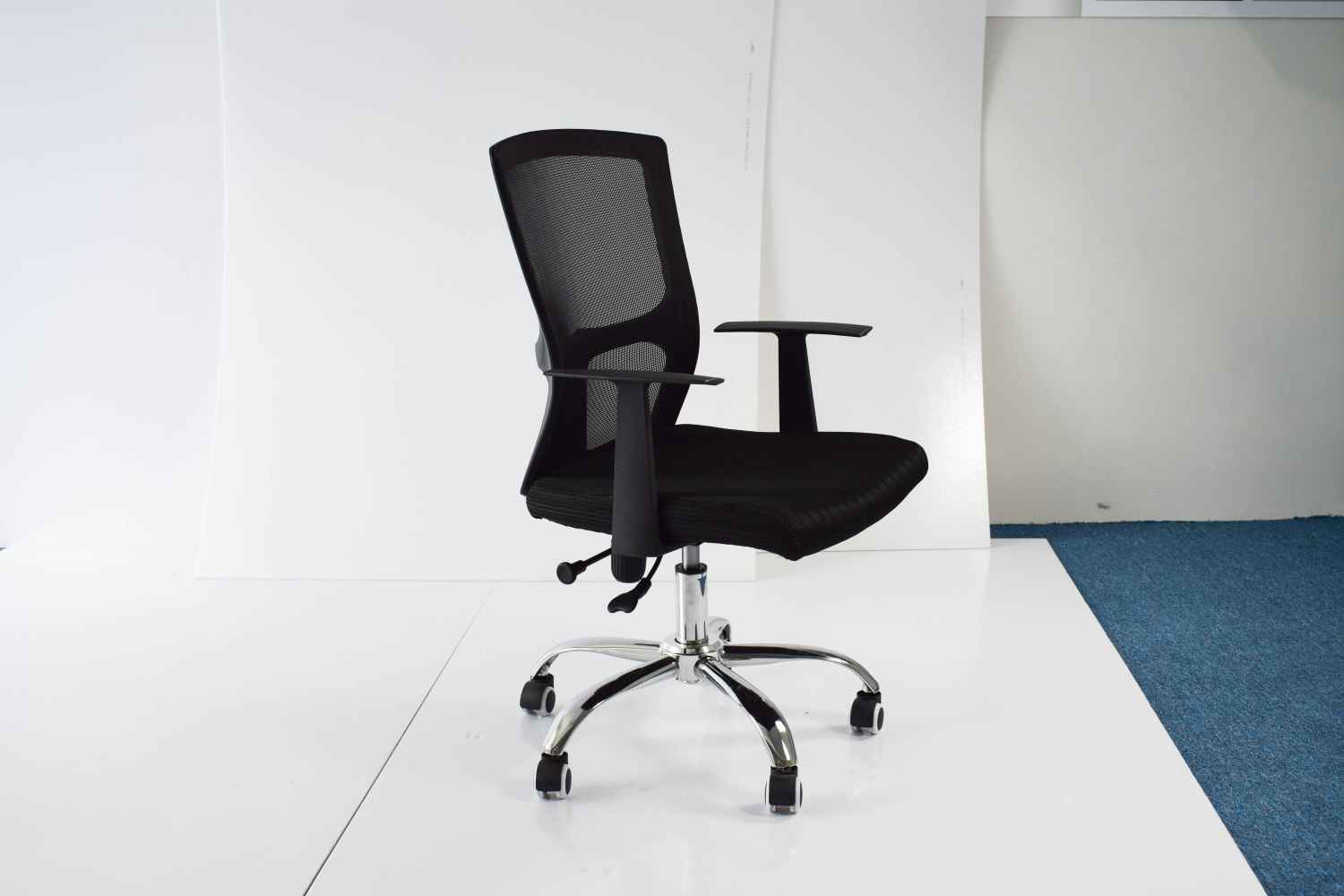 25.2-in. W 37.8-in. H Modern Stainless Steel-Plastic-Nylon Office Chair In Black