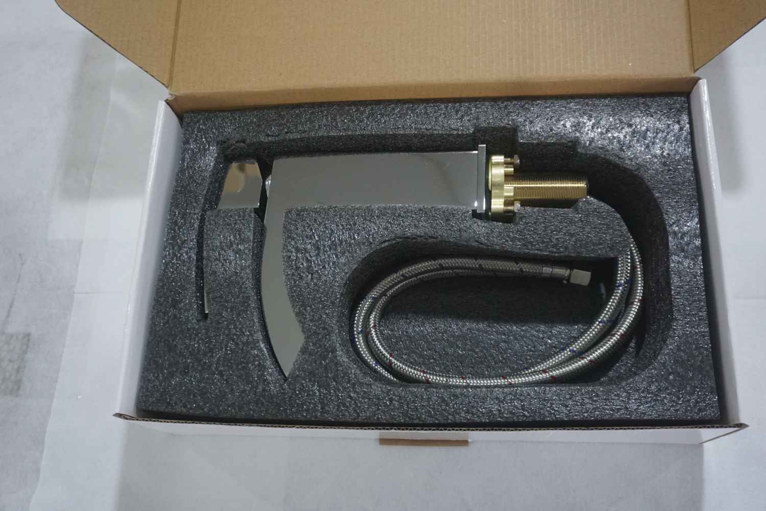 59-in. W 1 Hole Ceramic Top Set In White Color - Overflow Drain Incl.