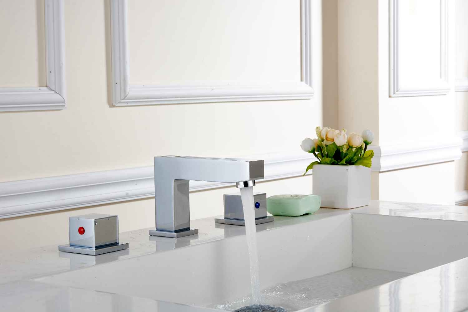 30.75-in. W 3H8-in. Ceramic Top Set In White Color - Drain Incl.