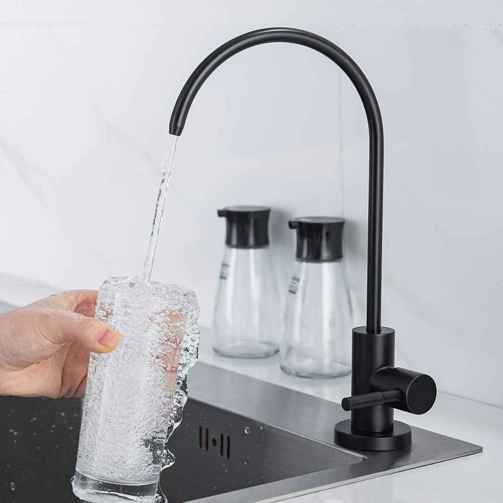 1 Hole Matte Kitchen Sink Faucet Black Stainless Steel